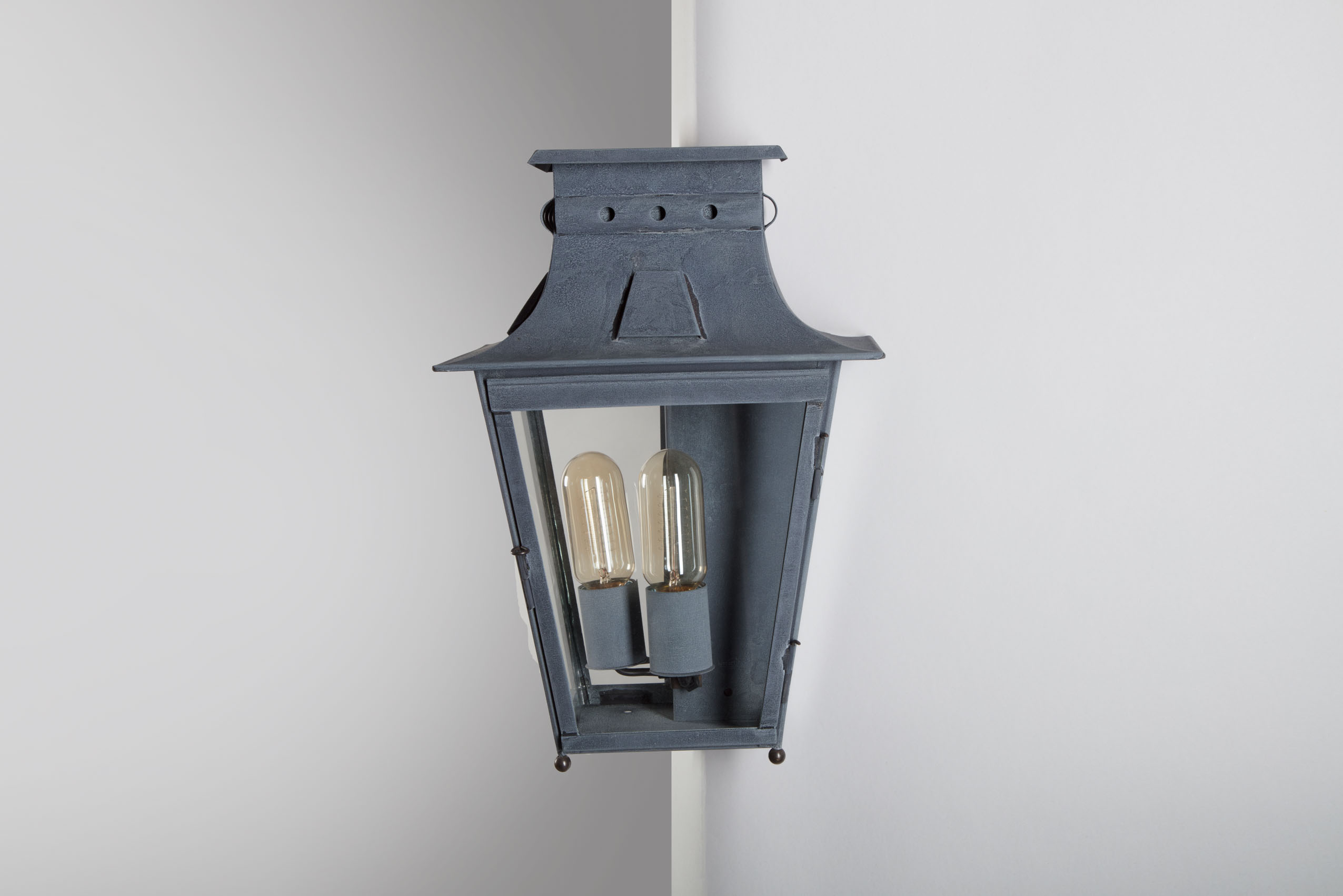 213 2 Applique angle ext Megeve GM VZ Lumart BD 1