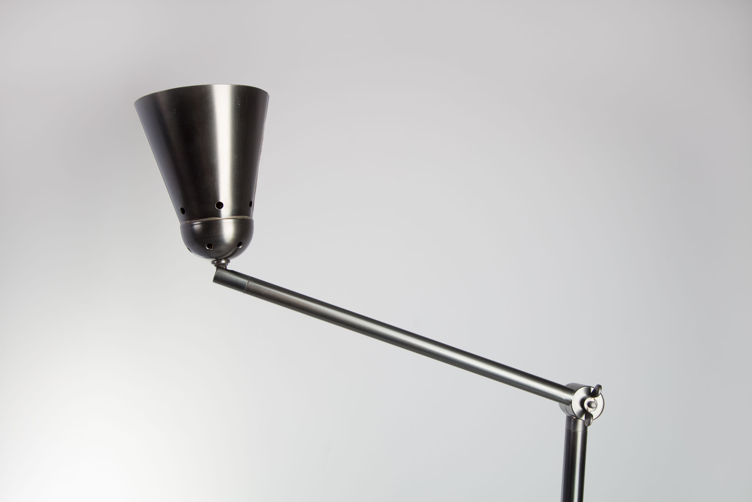 7138 Lampadaire Diderot Cone CDF Lumart BD 7